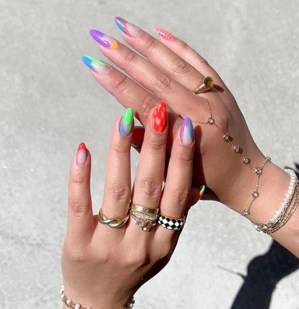 6 Aesthetic Summer Manicures That Are The Breakthrough From The Overrated Ones