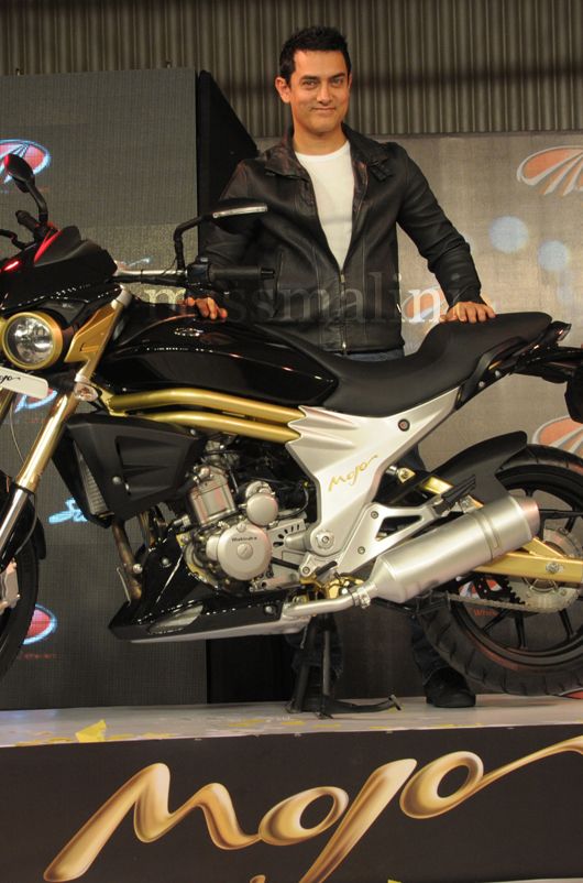 Aamir Khan Launches Mahindra Motorcylces!