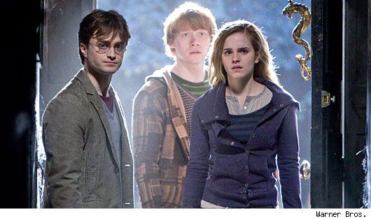 Harry Potter and the deathly hallows photo courtesy:moviefone