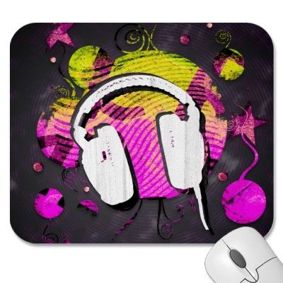 headphone_design_in_pink_and_yellow_backgrund_mousepad-p144287753549796993trak_400
