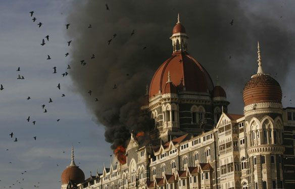 Taj Hotel continues to burn in Mumbai, India, Thursday, Nov. 27, 2008