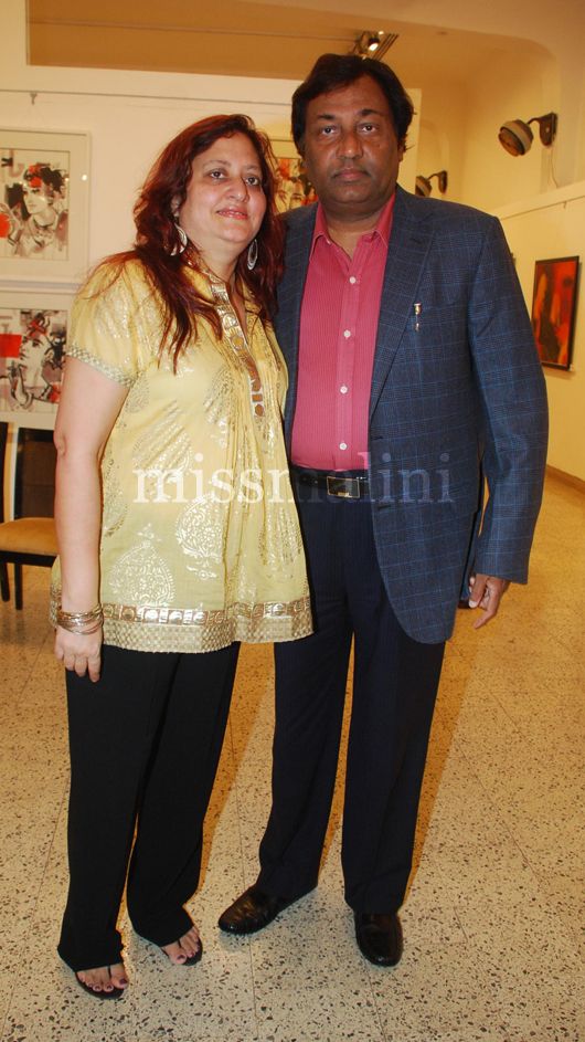Neeraj Baja with wife Minal