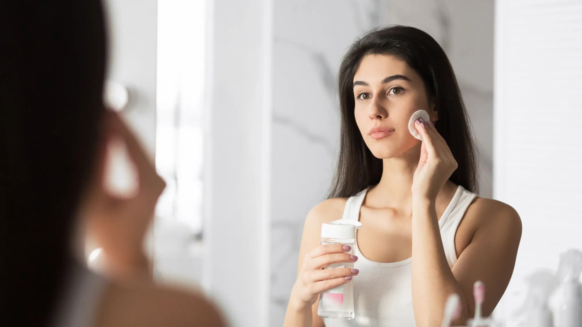 4 Ways To Incorporate Micellar Water In Your Skincare Routine