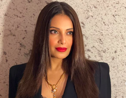 Bipasha Basu Always Aces Her Makeup Looks And These Pictures Are A Testament To That