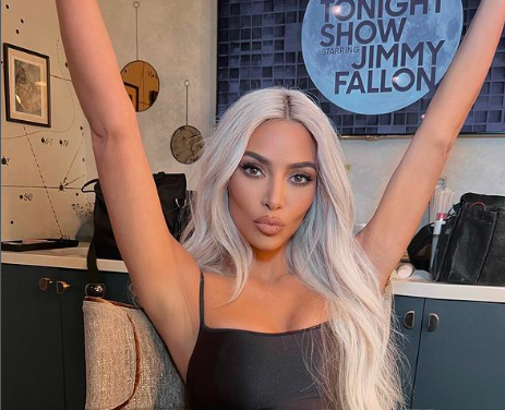 Kim Kardashian's Blonde Hair — Get Her Shiny Locks For Date Night –  Hollywood Life