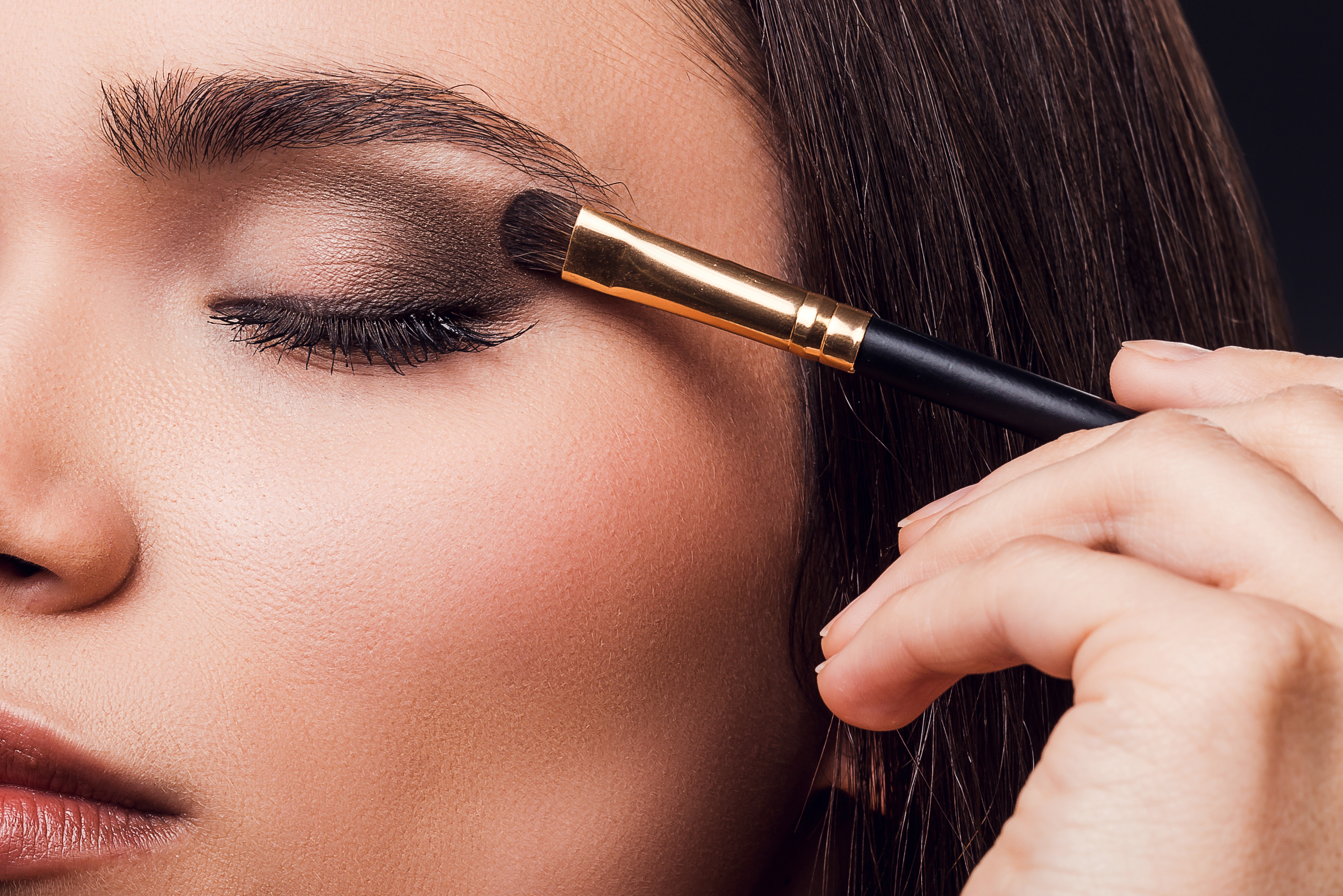 7 Hacks To Use A Blending Brush The Right Way