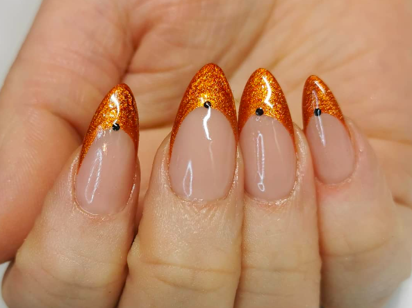 Glitzy Nail Inspo For All Of Your Diwali Festivities This Year
