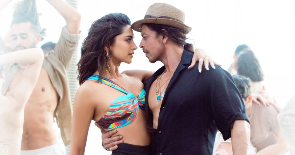 Pathaan: Shah Rukh Khan &#038; Deepika Padukone&#8217;s First Look From The New Song &#8216;Jhoome Jo Pathaan&#8217; Takes The Internet By Storm