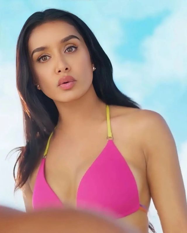 Shraddha Kapoor fuchsia bikini Look