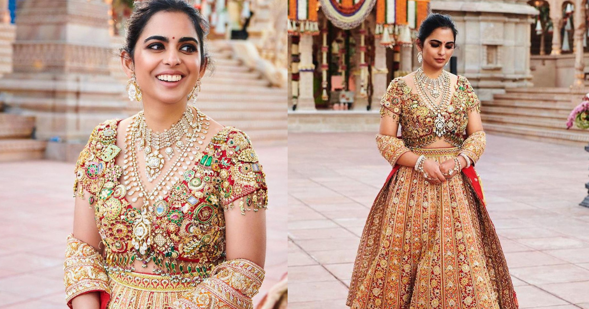Attraction By Anju Lambaa - The classic #lehenga with golden jewellery is  looking like the dream Indian bride! ❤️makeup by Attraction makeup studio  by Anju Lamba😘😘 Bookings for August , 2019 has